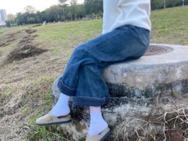 户外女友的小白袜